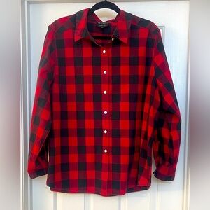 Women’s blouse in good condition